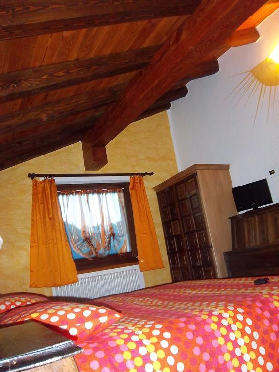 Les Lillas Verrayes Room photo